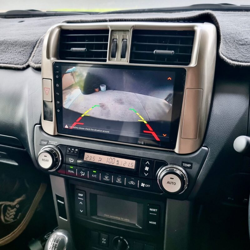 Toyota Land Cruiser carplay