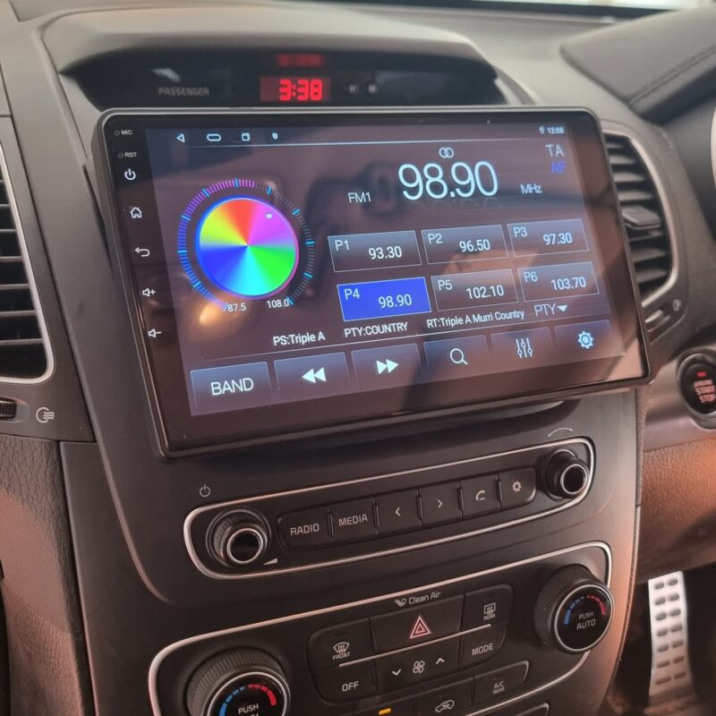 https://carscreencity.com/products/kia-sorento-2013-2015-premium-head-unit-upgrade-kit-radio-infotainment-system-with-wired-wireless-apple-carplay-and-android-auto-compatibility?_pos=1&_sid=db9630fd5&_ss=r